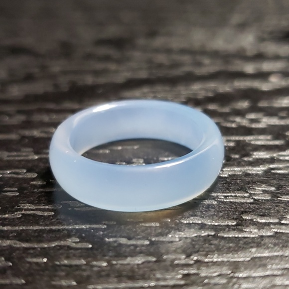 Jewelry - NWT Light blue agate gemstone band